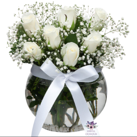  Antalya Çiçek Siparişi Cam Fanus İçinde 7 Adet Beyaz Gül